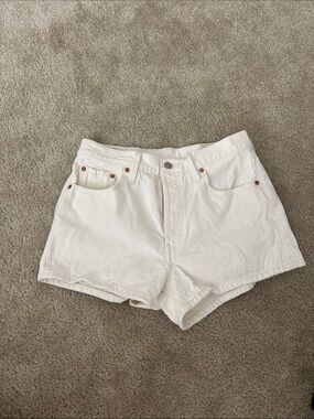 Levi's Cream High-Rise Denim Shorts
